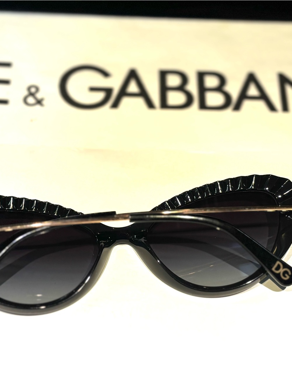 New Dolce & Gabbana DG6136 501/8G Black Cat-Eye Sunglasses with Gold Temples - Picture 8 of 13